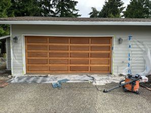 Before & After Garage Door Painting in Seattle, WA (1)